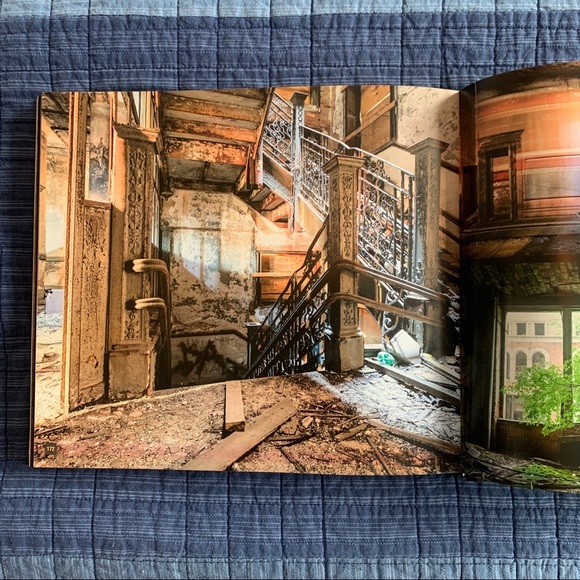 Hard cover book by Will Ellis. A+ condition. - Picture 3 of 6